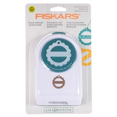 Punzón de forma intrincada Fiskars Lia Griffith 2" verde azulado/blanco Foto 1 de 4