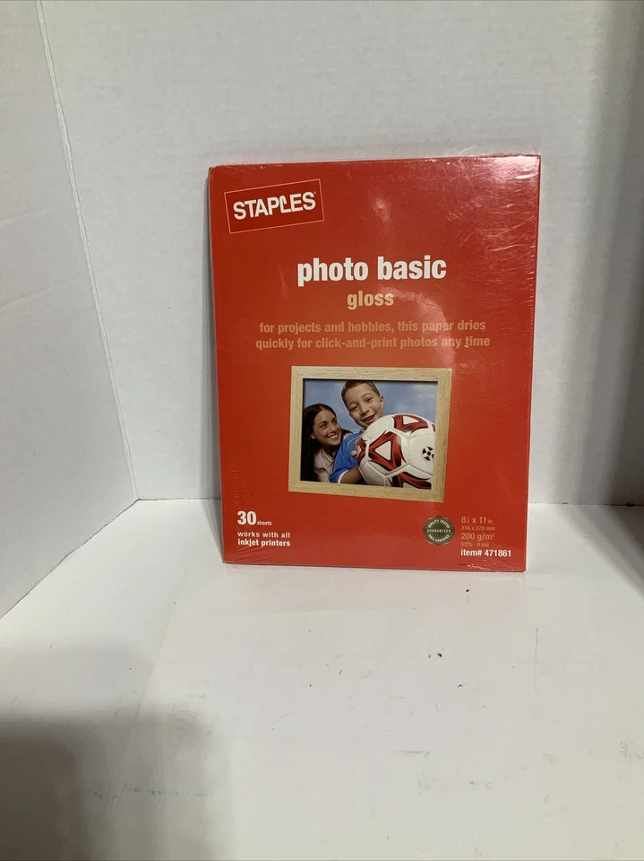 Staples Photo Basic GLOSS Paper 30 ct. 8.5 x 11 For Ink Jet Printer 471861  NEW  - Image 1 of 1
