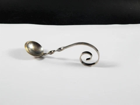 Unique Modernist Curved Twist Handle Ladle Marked HANDMADE STERLING Unknown Make Cover