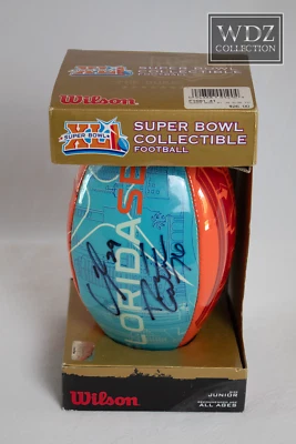 Fútbol americano Wilson's NFL Super Bowl XLI Signature, firmado por Chester Taylor Foto 1 de 4