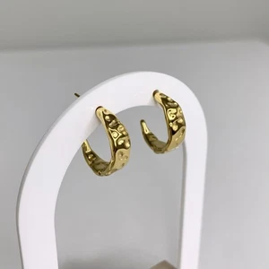 Kopen Australia Hammered C Hoop Earrings Gold Plated Stainless Steel Waterproof - Bild 1 von 9