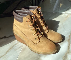 Timberland Stiefel Damen Größe 7 Amston 6" Keilabsatz Weizen Nubuk 8251A Hellbraun Arbeit - Bild 1 von 7