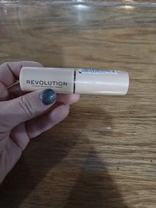 HB1- Makeup Revolution London Fast Base Stick Foundation Shade F8 - Picture 1 of 3