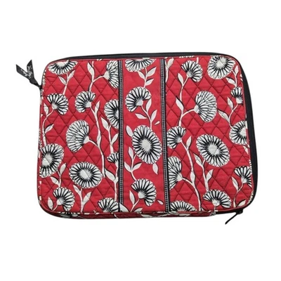 Funda para Laptop Vera Bradley Deco Margarita Acolchada Bolsillo con Cremallera Roja Floral Acolchada Usada en Excelente Condición Foto 1 de 4