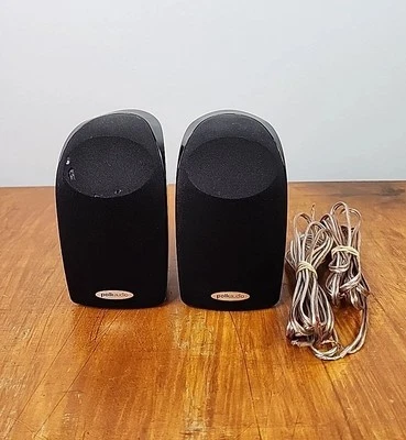 Par de altavoces envolventes satelitales Polk Audio TL-1 negros con cables de lectura* Foto 1 de 4