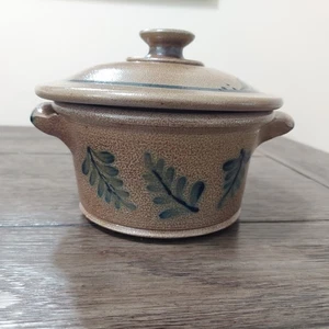 2005 Vtg Rowe Pottery Handmade L Salt Glaze Teaberry Covered Crock/Baker 7”x5" - Picture 1 of 13