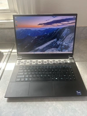 Alienware M16 R1 16" Intel® Core™ i9-13900HX - 16GB RAM  1TB SSD RTX 4080 Laptop - Image 1 of 4