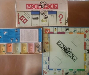Vintage 1985 MONOPOLY board Game w/Classic Pieces! - Picture 1 of 3
