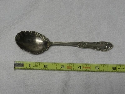 Antiguo Art Deco Victoriano Hamilton MFG. CO. XXX. Cuchara de azúcar de metal ornamentado Foto 1 de 4