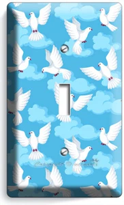 WEISSE PEACE TAUBEN IN BLAU HIMMEL WOLKEN 1 GANG LICHTSCHALTER WANDTELLER ZIMMERDEKO - Bild 1 von 1