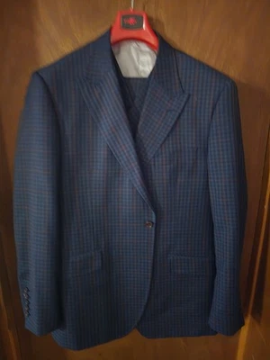 Traje de hombre Tiglio 46R 3 piezas plisado Thur Out azul, negro y granate Foto 1 de 4