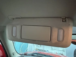 Driver Left Sun Visor Illuminated Fits 07-14 ESCALADE 335949 - Picture 1 of 12