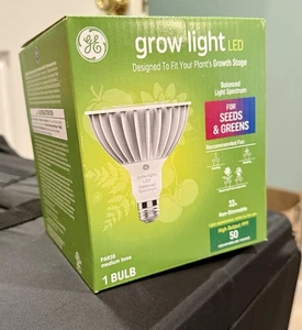 GE Lighting Grow Light Starters 93101232 32W White PAR38 Grow LED Light Bulbty - Picture 1 of 9