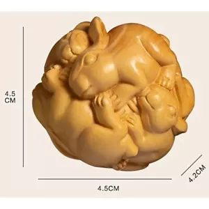 D213 - 4.5 CM Boxwood Carving Figurine : Lovely Rabbit Ball - Picture 1 of 9