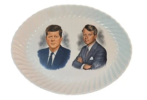 Pres. vintage Piatto John F. Kennedy & SenatorRobert F Kennedy 13" X 10" JFK - Foto 1 di 2