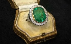 Art Deco 16.15 Carat Colombian Emerald & Transitional Cut CZ Halo Stunning Ring - Picture 1 of 8