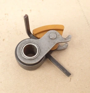 Genuine Harley-Davidson Motor Part 39964-99 Chain Tesnioner, Secondary USED - Picture 1 of 5