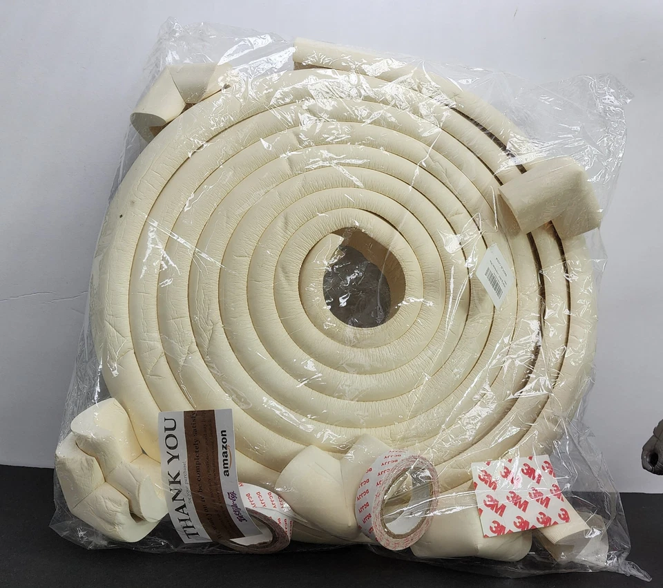 4Pk - Edge protectors 16.4ft /each with 8 corner - Image 1 of 1