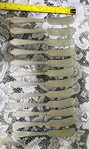 ✅ SET OF 12 1847 ROGERS c1928 LEGACY SILVERPLATE FLAT HANDLE BUTTER SPREADERS🧈  - Picture 1 of 5