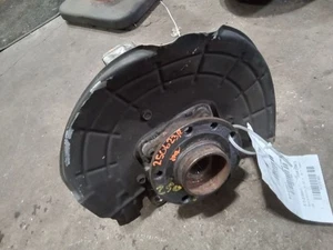 2015-2017 Chrysler 200 Passenger Right Front Spindle Knuckle OEM - Picture 1 of 2