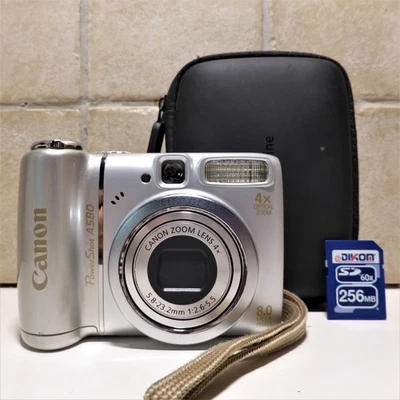 Canon PowerShot A580 Fotocamera Compatta Digitale Vintage 8Mp Lens 4x Argento Ai - Immagine 1 di 4