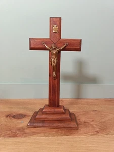 Wooden Jesus Christ Freestanding Crucifix Cross - Picture 1 of 7