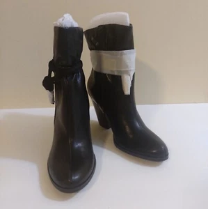 NEW Nine & Co. Black Leather Ankle Boot Bootie , Women's Size 6.5"m - Picture 1 of 12