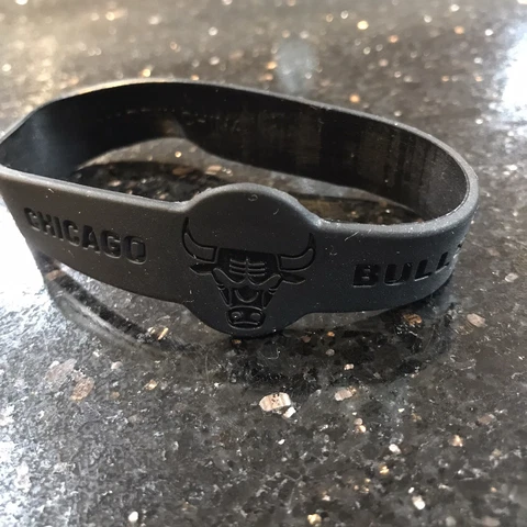 Chicago Bulls Nba logo silicone wristband bracelet adult Black Cover