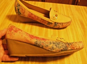 Caramelo; Mocasín/mocasín de diseño floral natural bronceado/beige; Talla EUR 39 - Imagen 1 de 12