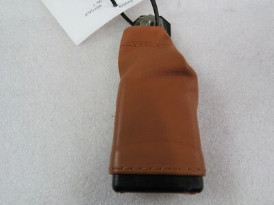 Ferrari California, receptor de cinturón de seguridad trasero, marrón, usado Foto 1 de 4