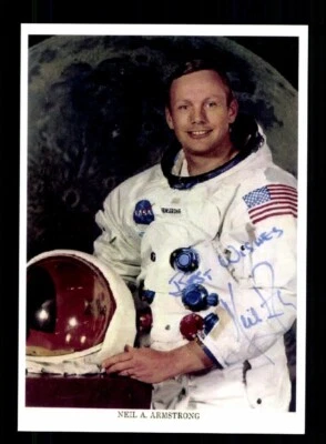 Neil Armstrong 1930-2012 Autogrammkarte Erster Mensch auf dem Mond - Bild 1 von 2