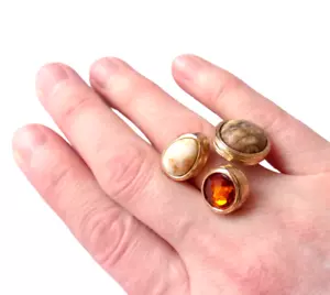 Glamorous 70s Cocktail Ring 3 Fiery Orange Marbles Wrapped in Gold Split Shank - Picture 1 of 9