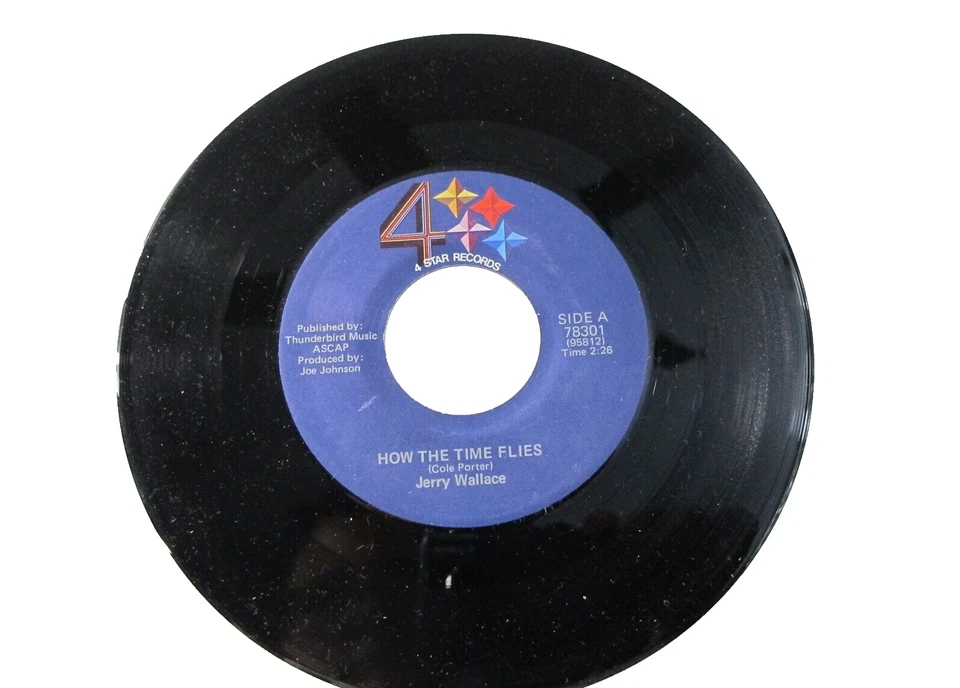 45 RECORD - JERRY WALLACE - HOW THE TIME FLIES - Image 1 of 1