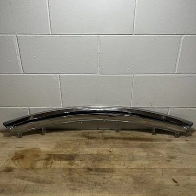 2011-2013 Infiniti QX56 передний бампер нижняя решетка радиатора молдинг 62385-1LA0A - Изображение 1 из 4