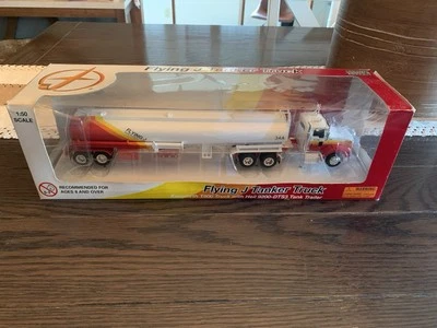 Norscot Flying J Kenworth T800 Tanker Truck W/ Heil 9200-DTS3 Diecast 1:50 58502 - Image 1 of 4