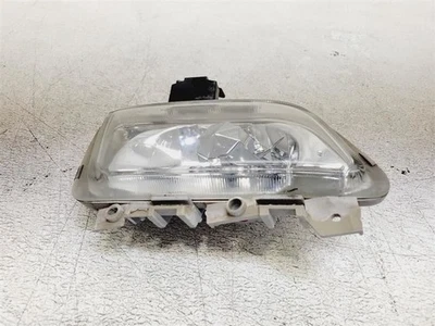 Faro antiniebla pasajero Mazda MPV 2000-2001 L081-51-680A *pestaña agrietada* Foto 1 de 4