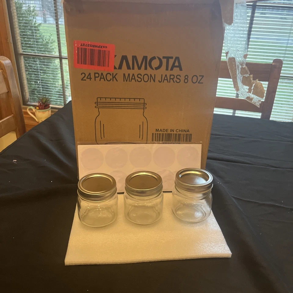 24 Pack 250 ml 8 oz Glass Mason Jars With Smooth Silver Lids - Image 1 of 1