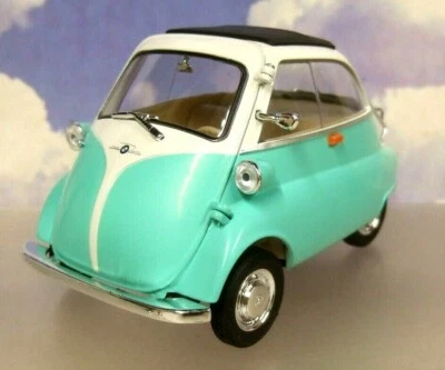WELLY/NEX 1/18 DIECAST 1955-1962 BMW ISETTA 250 MICROCAR/BUBBLE CAR GREEN/WHITE - Image 1 of 4