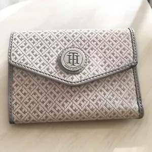 Portafoglio Tommy Hilfiger beige tela bifold logo vintage - Foto 1 di 9