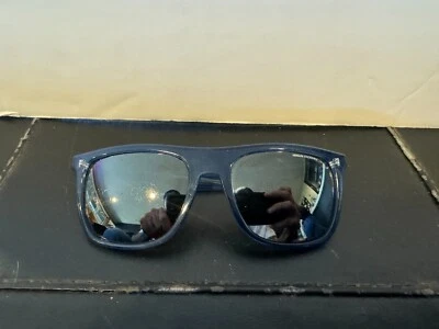 Gafas de sol unisex AX Armani Exchange, marco inyectado de lentes negras, AX4102S Foto 1 de 4