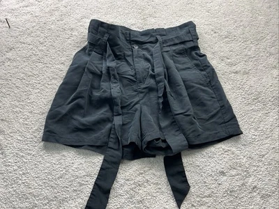 H&M Pantalones Cortos Bolsa de Papel Negro Azul Marino Sólido Elegante Cinturón Plisado Frontal Talla 4 Foto 1 de 4