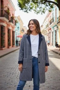 Schneiders of Salzburg Women's Reversible Wool Coat Glen Plaid Navy 8 $1100 - Picture 1 of 14