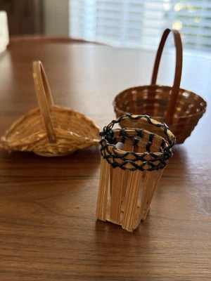 Vintage Mini Baskets for Doll House Or Other Craft Ideas - Image 1 of 4