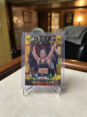 Tracy Cortez 2023 UFC Panini Select Gold Flash Prizm /10 - Image 1 of 2
