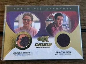 Tarjeta reliquia doble armario CZX Crisis On Infinite Earths Flash Supergirl B1 - Imagen 1 de 2