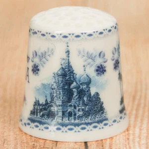 Dé à coudre en porcelaine - Moscou - La place Rouge - Dé à coudre russe - Picture 1 of 4