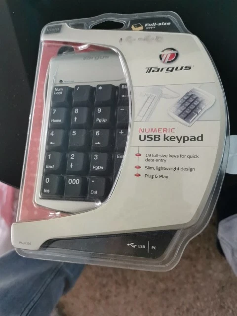 Targus USB Ultra Mini PAUK10E Numerical Keypad Portable Free P&P - Image 1 of 3