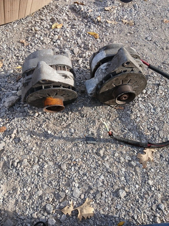 Alternador generador 454 1998 Chevy GMC K3500 Sierra 7,4 L Foto 1 de 4