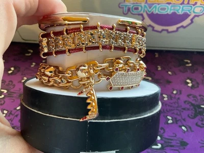 Bomb Party - 2025 Halloween Stack ST 45694 - RARE UNICORN - Vampire Teeth Bling - Image 1 of 4