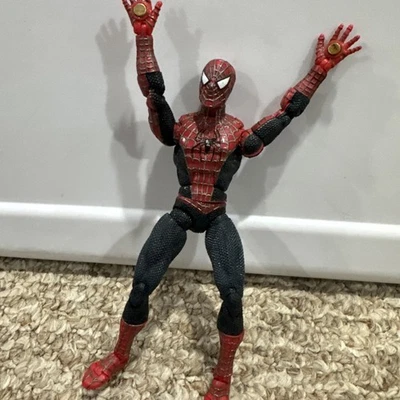 VINTAGE 2003 "Spider-Man 2" Tobey Figure Magnetic Spiral Spinning Action - Image 1 of 4